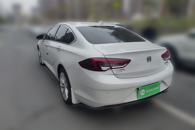 Used Buick Regal 2024 28T Luxury Edition Rear Left 45 Deg