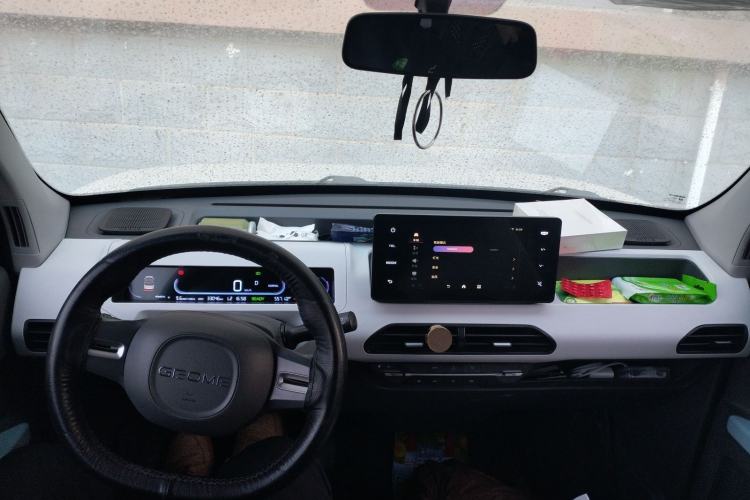 Used Geely Galaxy Panda 2023 Panda Mini 200km Endurance Bear
