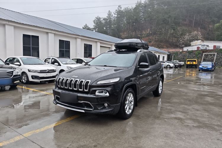 Used Jeep Cherokee 2016 2.4L Professional Smart Version