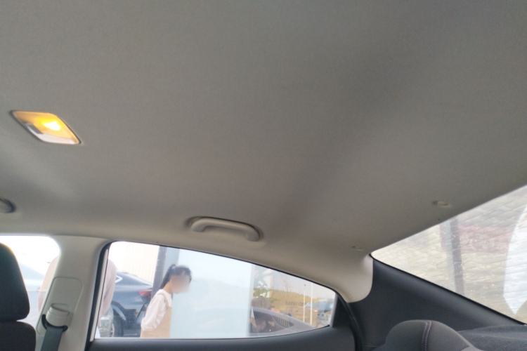 Used Hyundai Elantra (5th Generation / Langdong) 2015 1.6L Manual Fashion Edition
