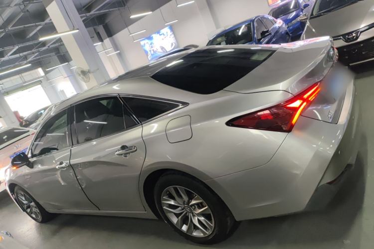 Used Toyota Avalon 2019 Dual-Engine 2.5L Luxury Edition China VI Standard