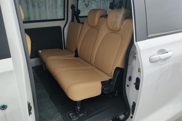Used Dongfeng Fengon E380 2023 Commercial Version – Comfort Edition 8 Seats
