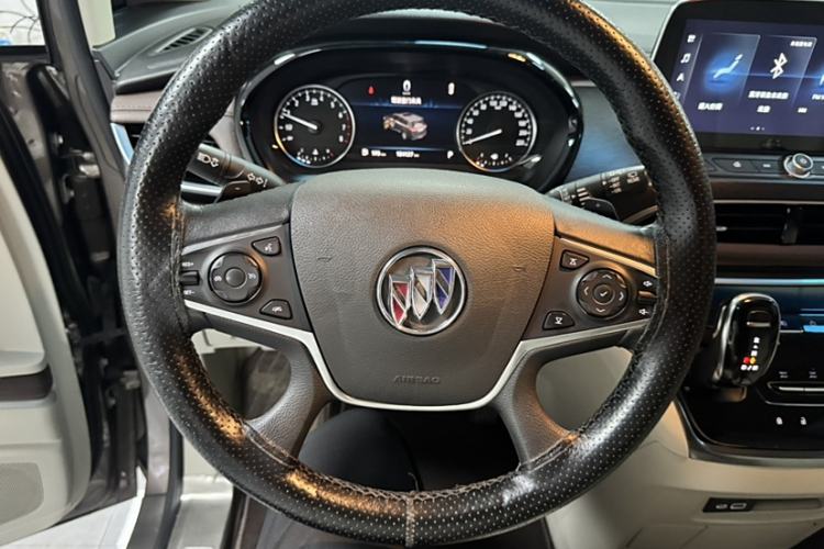 Used Buick GL8 2020 Land Business Class 652T Luxury Model
