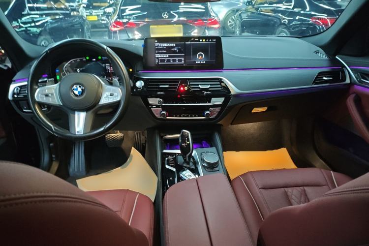 Used BMW 5 Series 2023 530Li Leading Model M Sport Package Center Console