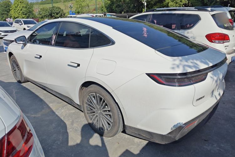 Used Geely Galaxy 8 2025 130km EM-i Deluxe Edition Rear Left 45 Deg