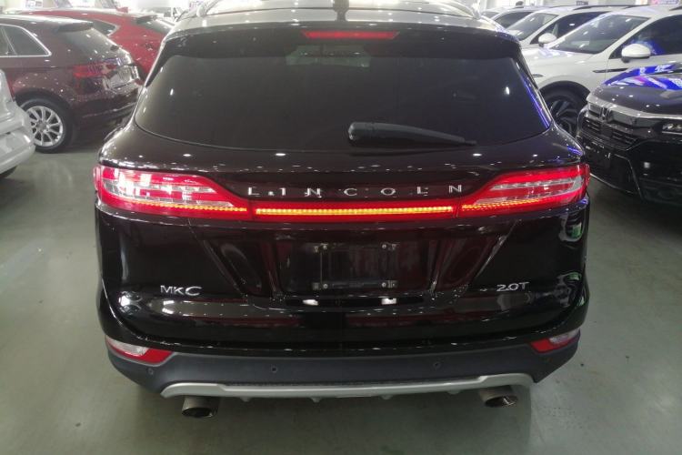 Used Lincoln MKC 2017 2.0T Two-Wheel Drive Deluxe Edition
