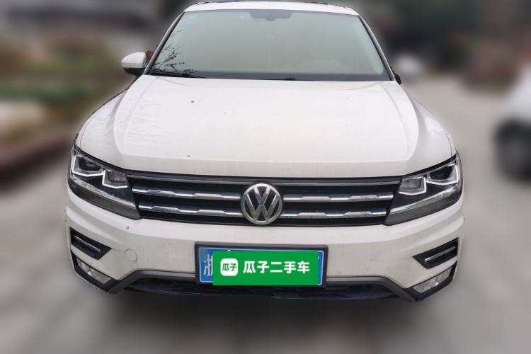 Used Volkswagen Tiguan L 2017 330TSI Automatic Two-Wheel Drive Luxury Edition Front