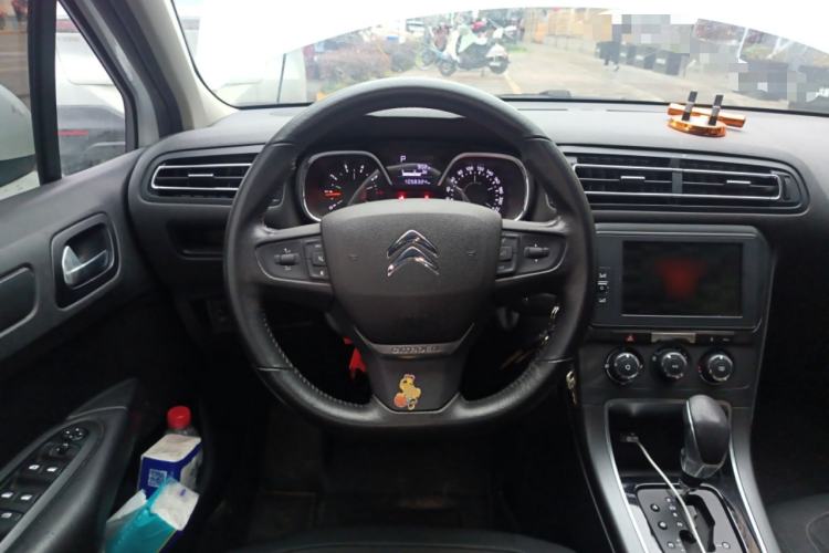 Used Citroen C4 Sega 2018 1.6L Automatic Luxury Model Steering Wheel