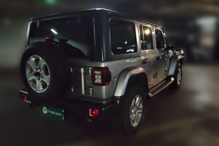 Used Jeep Wrangler 2018 2.0T Sahara Four-Door Edition
