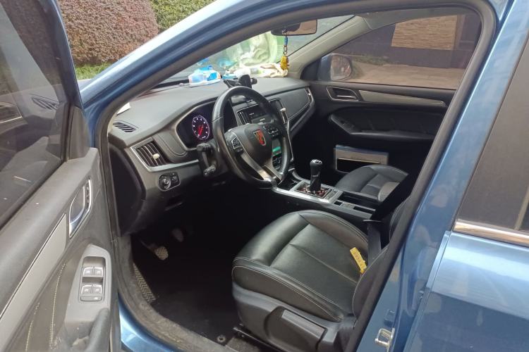 Used Roewe RX5 2018 20T Two-Wheel Drive Manual Internet Smart Edition