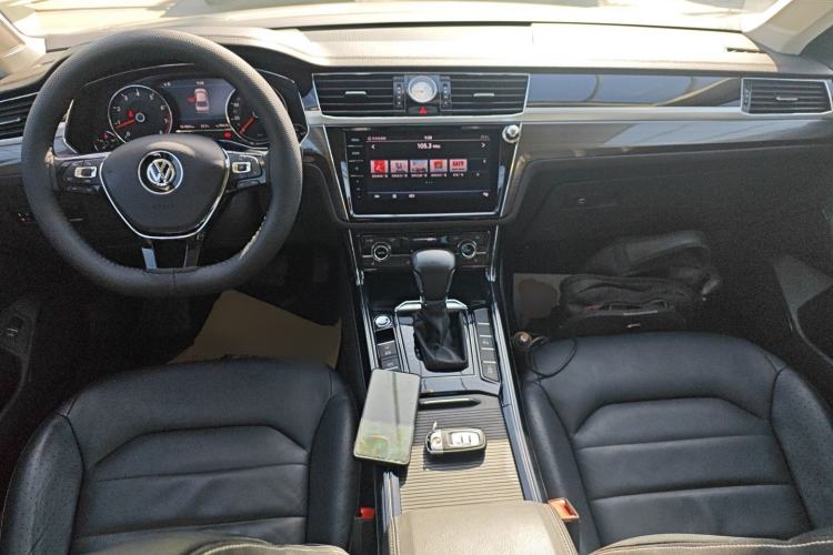 Used Volkswagen Phideon 2018 Revised Version 380TSI Two-Wheel Drive Business Edition
