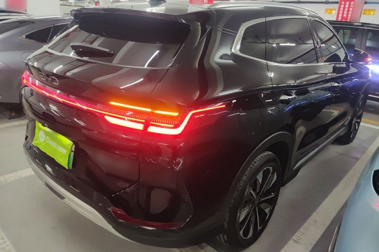 Used BYD Song PLUS New Energy 2025 EV Intelligent Driving Edition 520km Luxury Model
