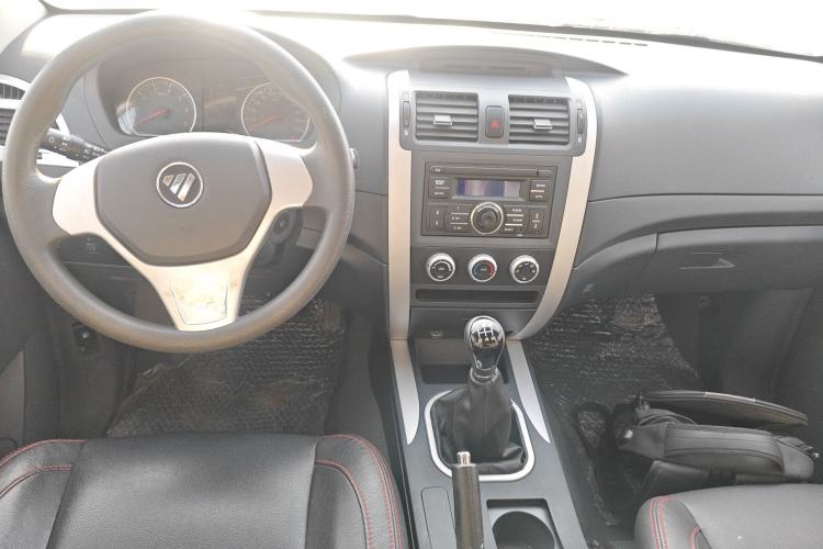 Used Foton Tunland 2017 2.4L E3 Gasoline Two-Wheel Drive Extended Comfort Version 4G69S4M