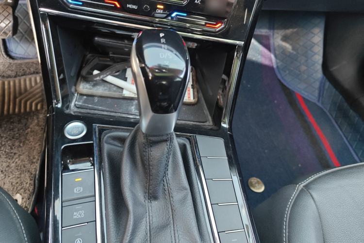 Used Volkswagen Passat 2022 330TSI Starry Elite Edition Gear Lever