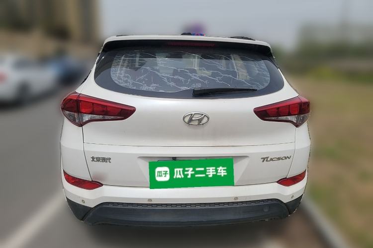 Used Hyundai Tucson 2015 2.0L Automatic Two-Wheel Drive Smart Version
