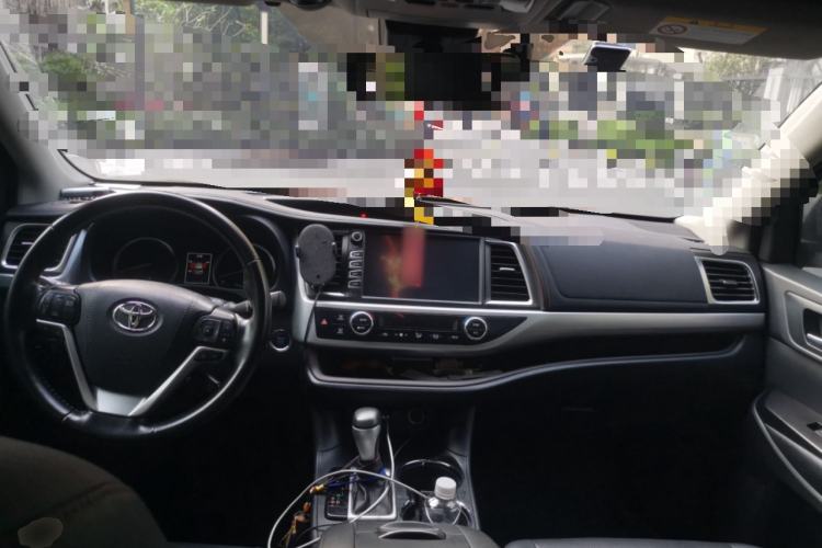 Used Toyota Highlander 2018 2.0T Four-Wheel Drive Luxury Version 7 Seats China VI Standard
