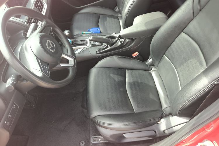 Used Mazda 3 Axela 2017 Sedan 1.5L Automatic Comfort Model Emission Standard China V
