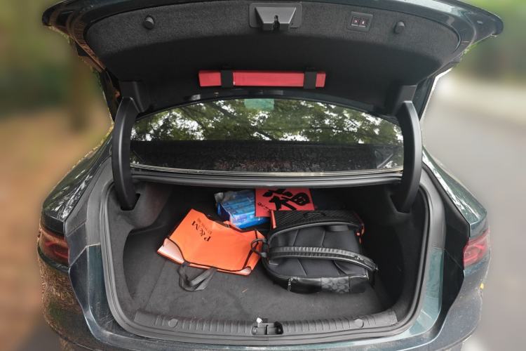 Used BYD Han 2022 EV 610 km All-Wheel-Drive Qianshan Cui Limited Edition Trunk