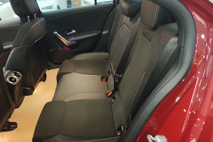 Used Mercedes-Benz A-Class 2022 Revised Version A 200 L Sport Sedan Fashionable Style