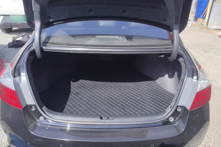 Used Honda Accord 2014 2.0L LX Comfort Edition Trunk