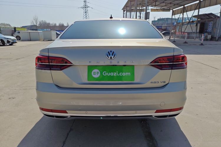 Used Volkswagen Phideon 2019 380TSI Two-Wheel Drive Business Edition China VI Standard
