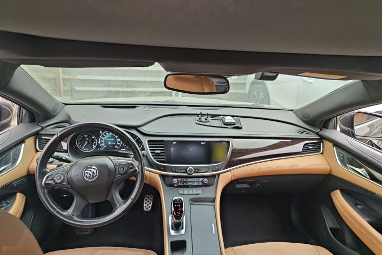 Used Buick LaCrosse 2016 20T Luxury Model Center Console