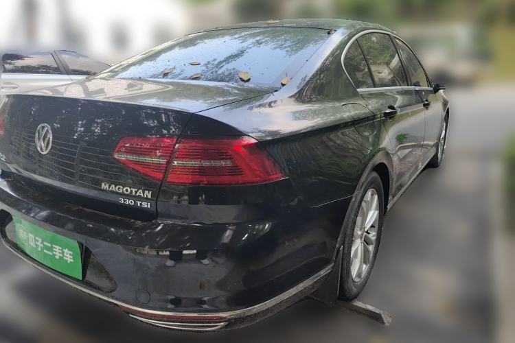 Used Volkswagen Magotan 2018 330TSI DSG Luxury Model Rear Right 45 Deg