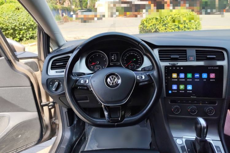 Used Volkswagen Golf 2015 1.4TSI Automatic Luxury Model