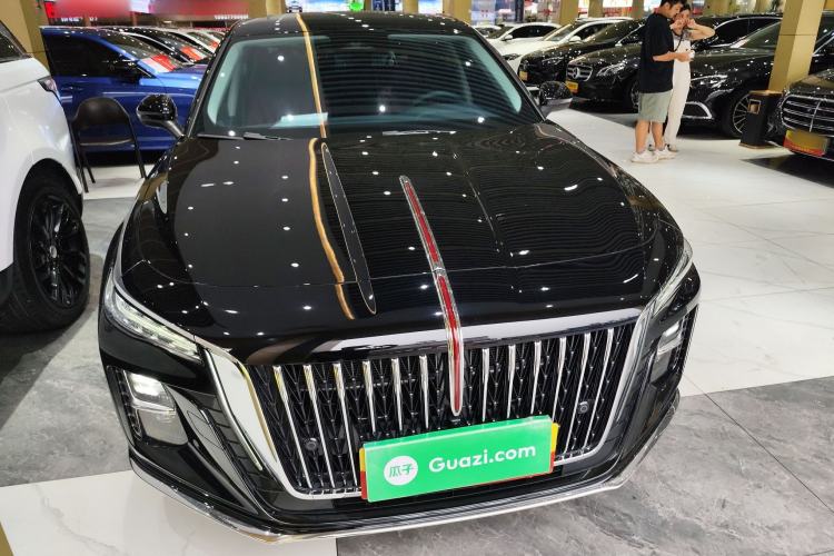 Used Hongqi H5 2025 2.0T Automatic Flag Edition – 500 000 Units Commemorative Version Front