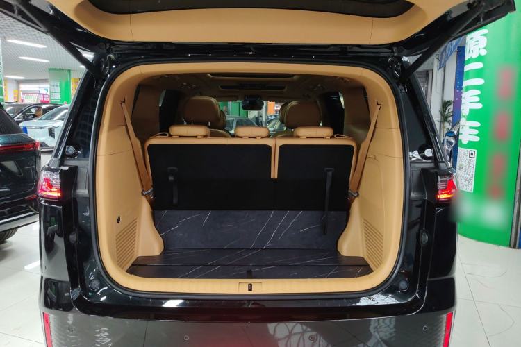 Used VOYAH Dream 2022 0-Carbon Edition Dream+ Smart Enjoyment Package 475 km Trunk