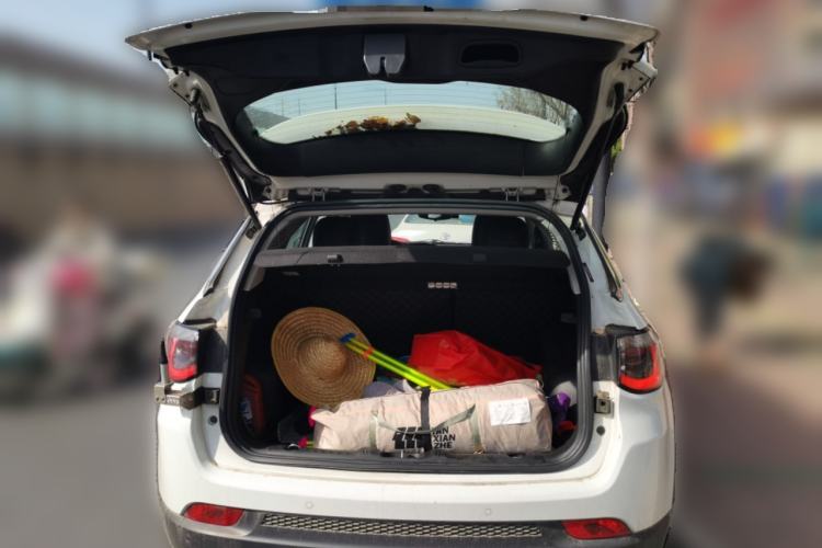 Used Jeep Compass 2017 200T Automatic Family Edition Trunk