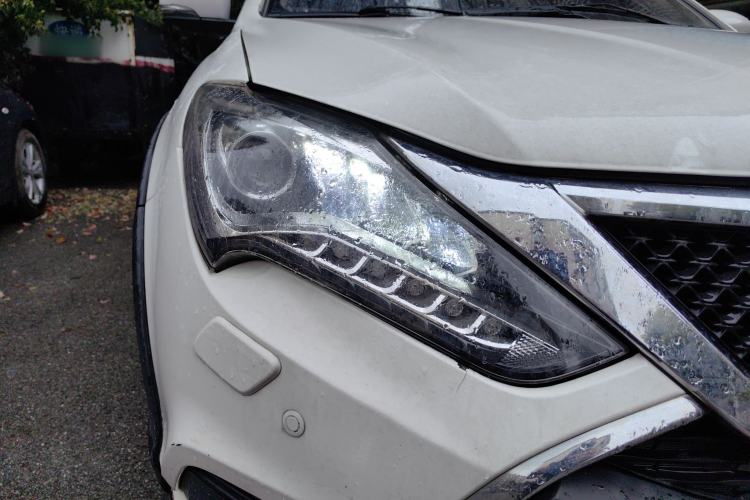 Used BYD Tang New Energy 2015 2.0T Four-Wheel-Drive Flagship Model Right Front Headlight