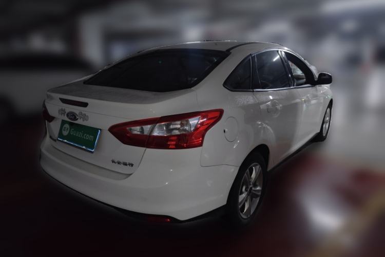 Used Ford Focus 2012 Sedan 1.6L Automatic Fashion Edition
