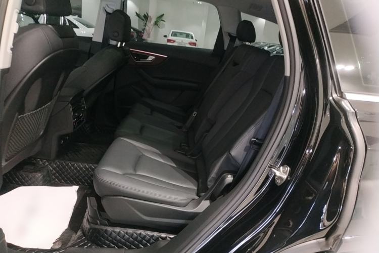 Used Audi Q7 2023 55 TFSI quattro S line Sport Edition
