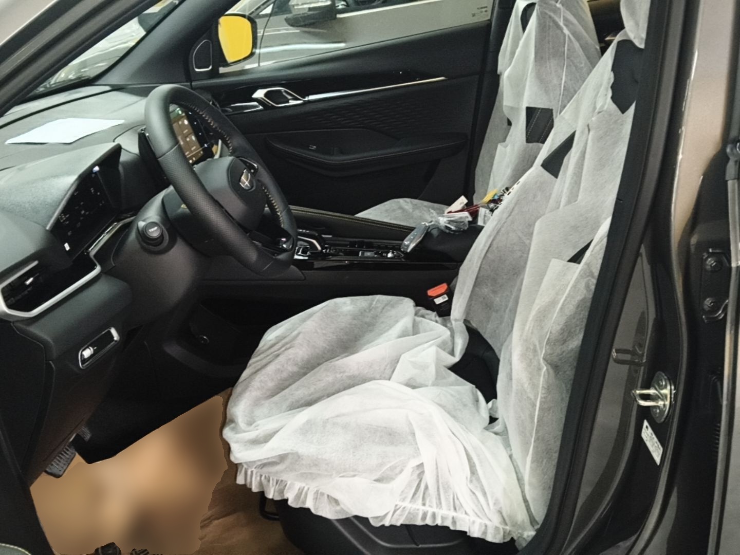 Geely Auto Coolray 2025 Bin Yue L 1.5TD DCT Beyond Edition — снимка 17