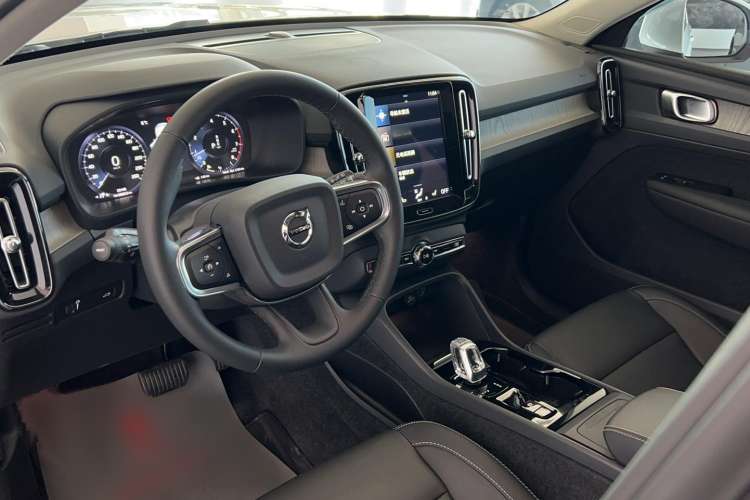 Used Volvo XC40 2022 T4 Four-Wheel Drive Smart & Luxurious Edition