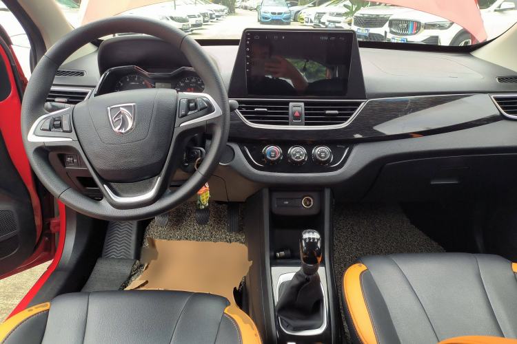 Used Baojun 310 2016 1.2L Manual Luxury Model