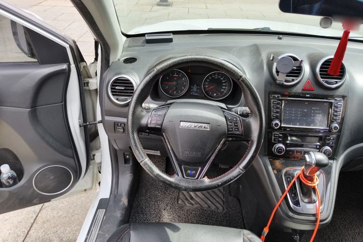 Used Haval H6 2016 Upgraded Model 1.5T Automatic Two-Wheel Drive Elite Version
