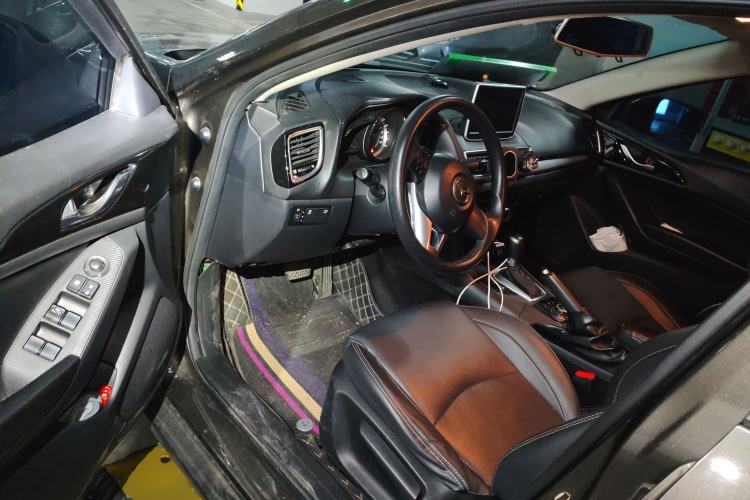 Used Mazda Mazda 3 Axela 2016 Sedan 1.5L Automatic Comfort Model