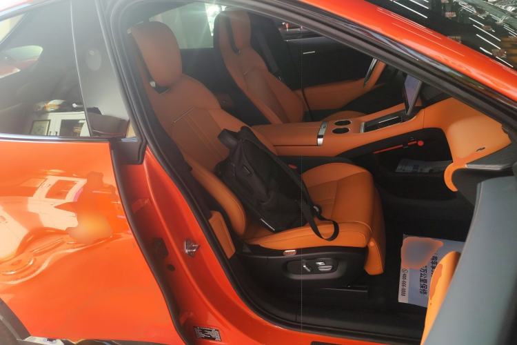 Used Xiaomi Auto YU7 2025 Ultra-Long Range High-Performance All-Wheel-Drive Max Edition Right Front Seat