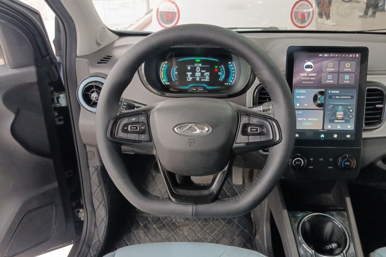 Used Chery QQ Little Ant 2023 251km True Love Edition Lithium Iron Phosphate Steering Wheel