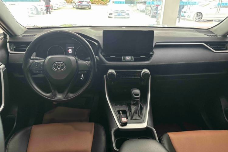 Used Toyota Wildlander 2023 2.0L CVT Two-Wheel Drive Leading Edition