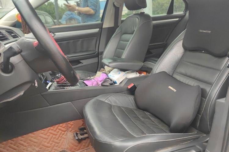 Used Volkswagen Lamando 2015 330TSI DSG Comfort Edition Left Front Seat