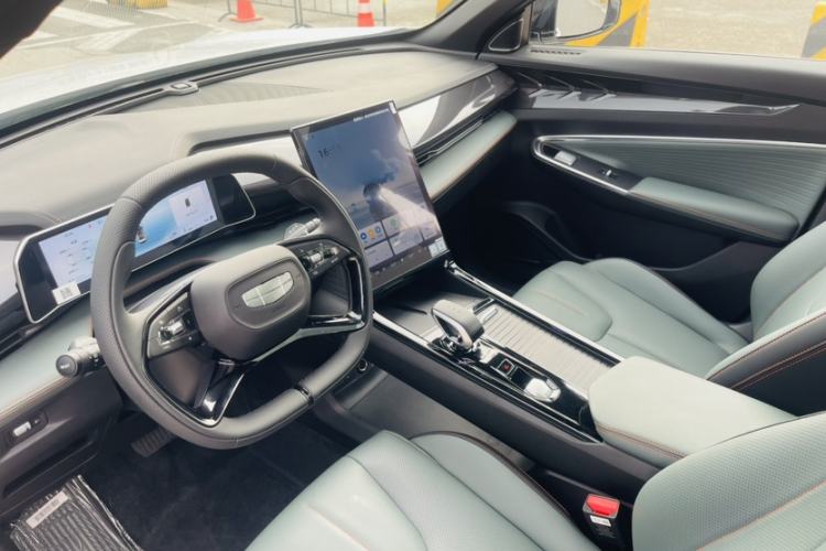 Used Geely Auto Emgrand X7 Sport 2024 1.5TD Smart Edition Interior 1