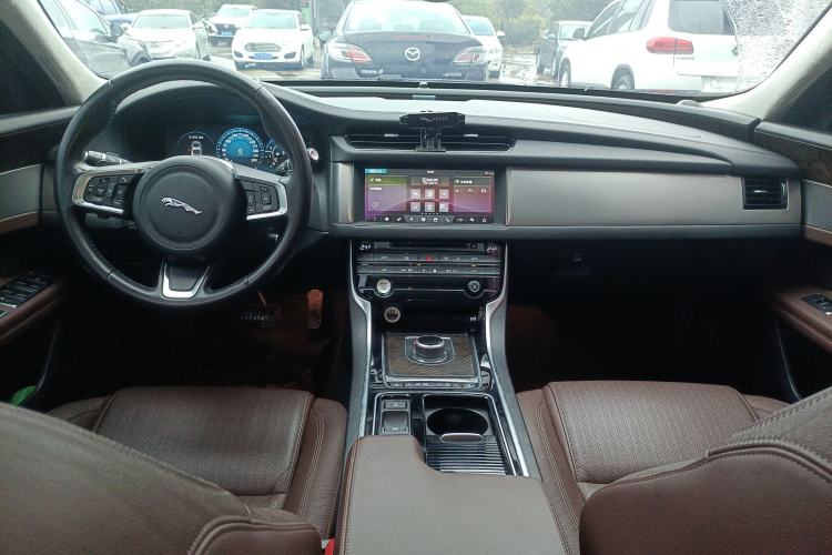 Used Jaguar XFL 2018 XFL 2.0T 250 PS Luxury Edition