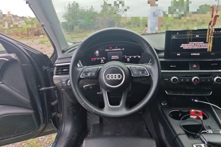 Used Audi A4L 2020 40 TFSI Fashion Dynamic Model Steering Wheel