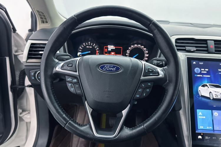 Used Ford Mondeo 2020 EcoBoost 180 Stylish Model Interior 3