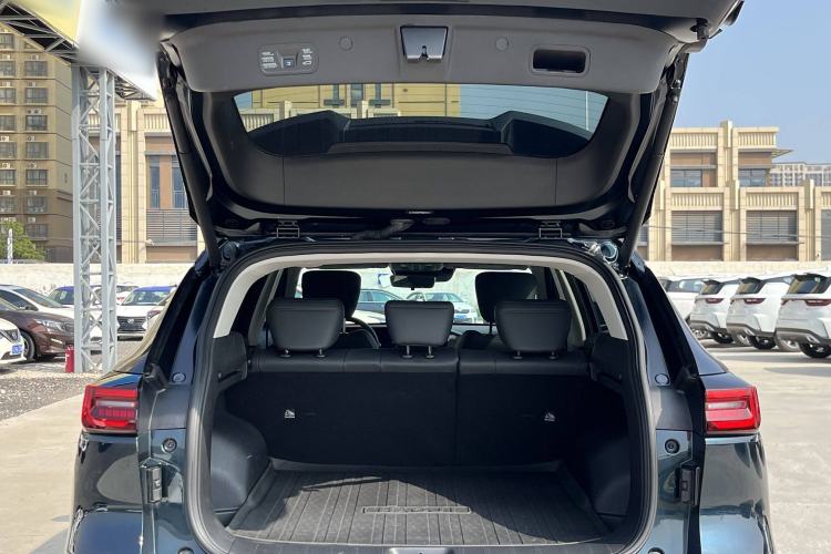 Used Dongfeng Aeolus Huge 2024 Mach Power 1.5T Premium Model
