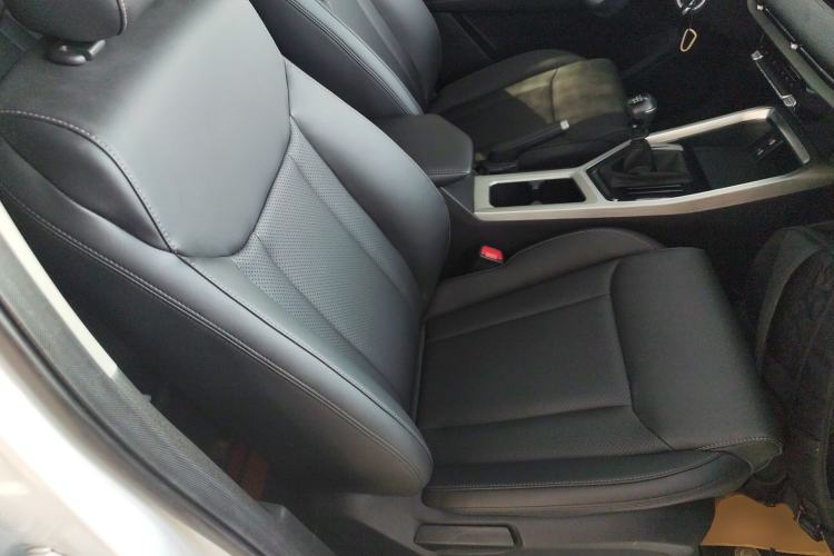 Used Wuling Jiachen 2022 1.5T Manual Comfort & Dynamic Version