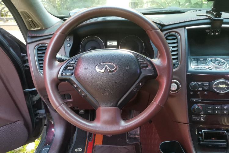 Used Infiniti EX 2011 EX25 Luxury Edition